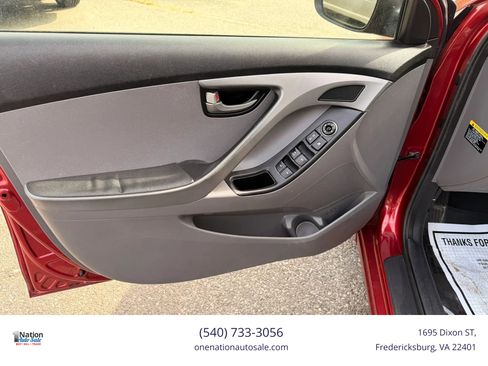 Used 2015 Hyundai Elantra SE image 13