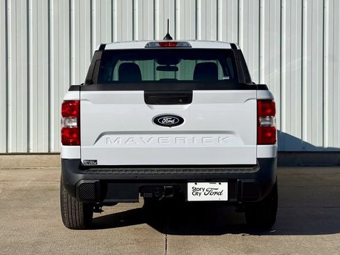 New 2025 Ford Maverick XLT w/ XLT Luxury Package FWD image 4