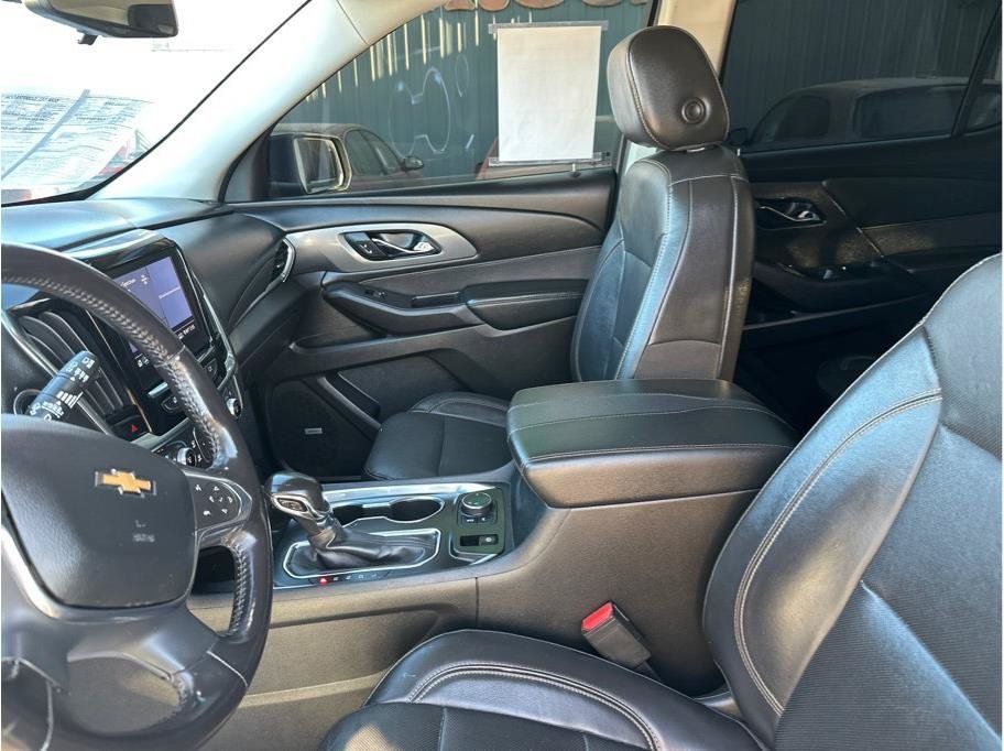 Used 2021 Chevrolet Traverse Premier w/ Redline Edition FWD image 15