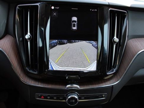 Certified 2023 Volvo XC60 T8 Plus w/ Climate Package AWD/4WD image 35