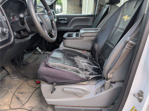 Used 2016 Chevrolet Silverado 1500 W/T RWD image 13