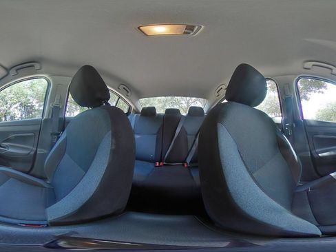 Used 2025 Nissan Versa SV FWD image 40