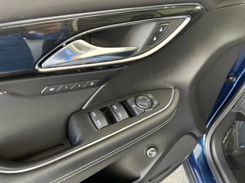 Used 2023 Buick Envision Essence AWD/4WD image 14
