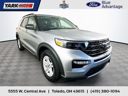 Certified 2024 Ford Explorer XLT w/ Equipment Group 202A AWD/4WD image 1