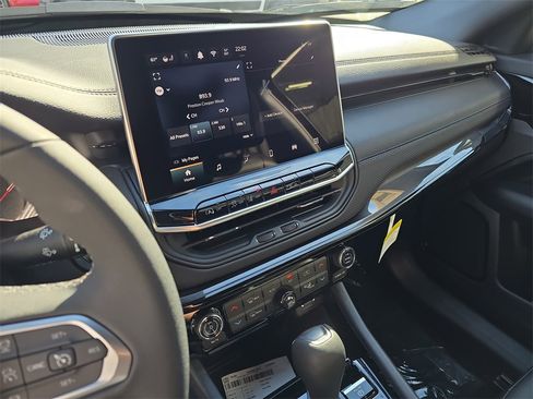 New 2026 Jeep Compass Limited image 21