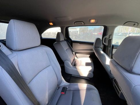 Used 2019 Honda Odyssey LX image 9