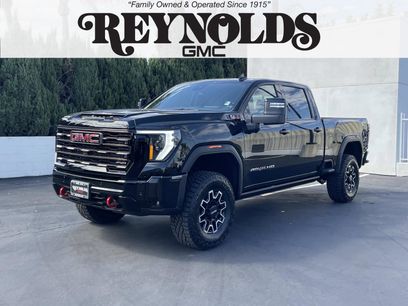 New 2025 GMC Sierra 2500 AT4X