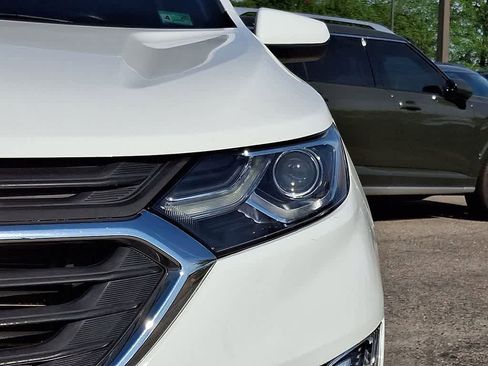 Used 2018 Chevrolet Equinox LT AWD/4WD image 9