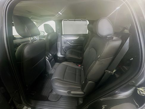 Used 2024 MAZDA CX-90 Plug-In Hybrid w/ Preferred image 30