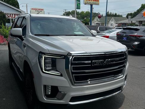 Used 2021 GMC Yukon SLT w/ SLT Luxury Plus Package AWD/4WD image 4