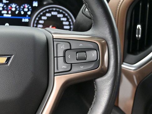 Used 2022 Chevrolet Silverado 2500 High Country w/ Z71 Off-Road Package AWD/4WD image 17