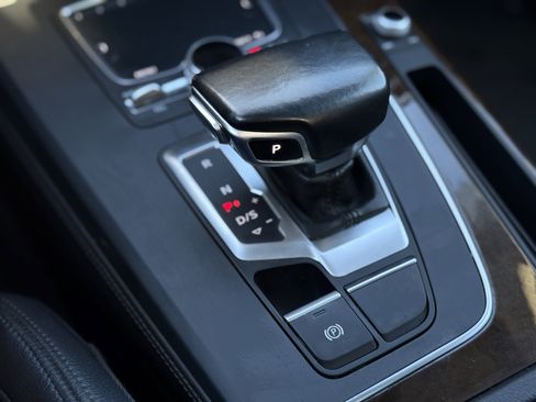 Used 2019 Audi Q5 2.0T Premium Plus w/ Premium Plus Package image 25