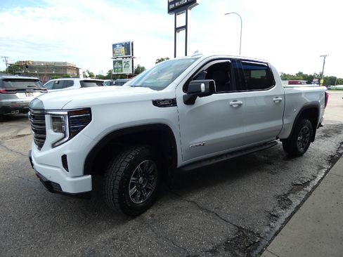 Certified 2024 GMC Sierra 1500 AT4 w/ Technology Package AWD/4WD image 6