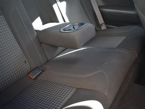 Used 2023 Dodge Challenger SXT image 30