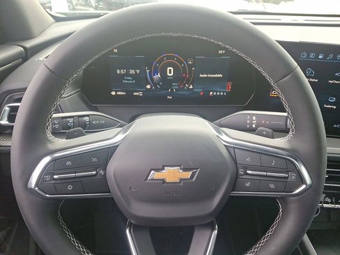 New 2026 Chevrolet Traverse LT w/ Sun and Wheel Package image 17