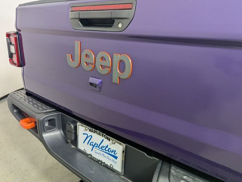 New 2026 Jeep Gladiator Mojave image 9