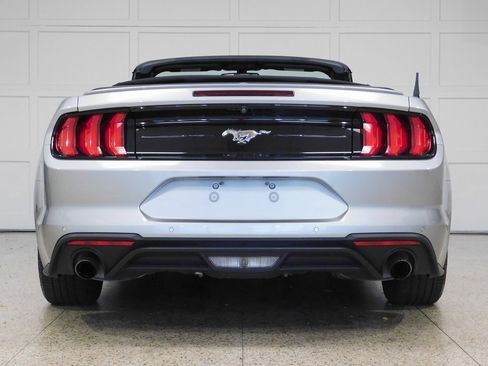 Used 2020 Ford Mustang Premium image 11