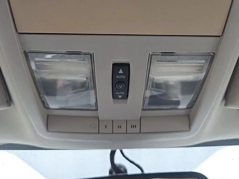 Used 2008 Jeep Grand Cherokee Limited w/ Trailer Tow Group IV RWD image 35
