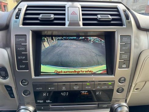 Used 2011 Lexus GX 460 image 18