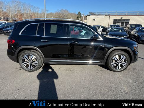 Certified 2024 Mercedes-Benz GLB 250 4MATIC image 9