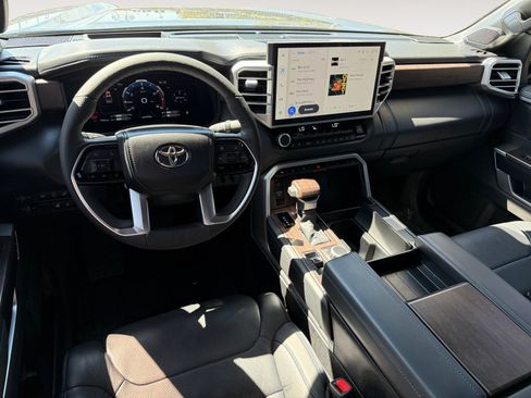 Used 2025 Toyota Tundra Platinum AWD/4WD image 15