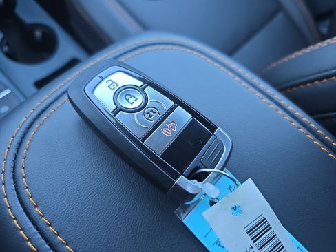 New 2025 Ford Maverick Tremor image 37