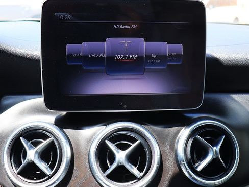 Used 2018 Mercedes-Benz CLA 250 image 51