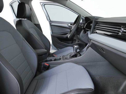 New 2026 Volkswagen Jetta SE FWD image 20