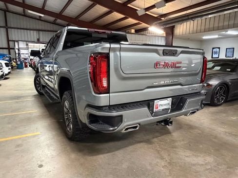 Used 2024 GMC Sierra 1500 AT4 w/ Technology Package AWD/4WD image 8