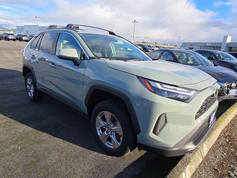 Used 2023 Toyota RAV4 XLE image 3