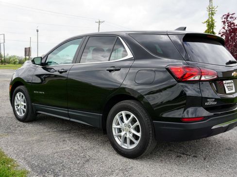 Used 2023 Chevrolet Equinox LT w/ LPO, Floor Liner Package AWD/4WD image 17