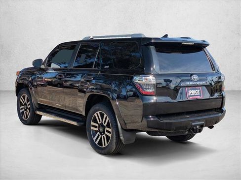 Used 2016 Toyota 4Runner SR5 Premium image 8