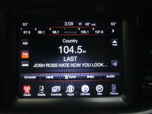 Used 2016 Dodge Challenger SXT w/ Blacktop Package RWD image 11