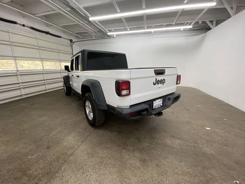 Used 2020 Jeep Gladiator Sport w/ Quick Order Package 24S image 4