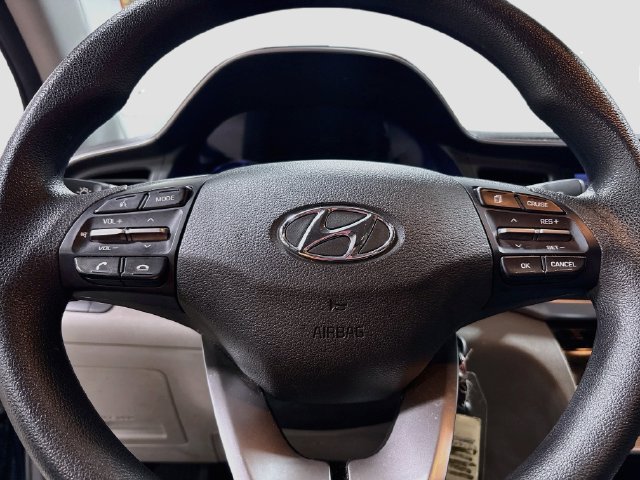 Used 2020 Hyundai Elantra SEL FWD image 12