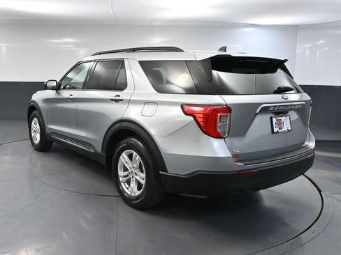 Used 2022 Ford Explorer XLT RWD image 6