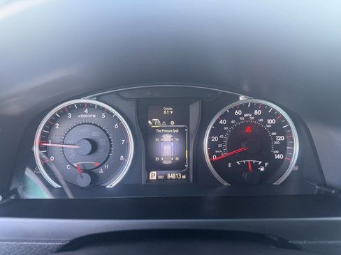 Used 2017 Toyota Camry SE FWD image 13