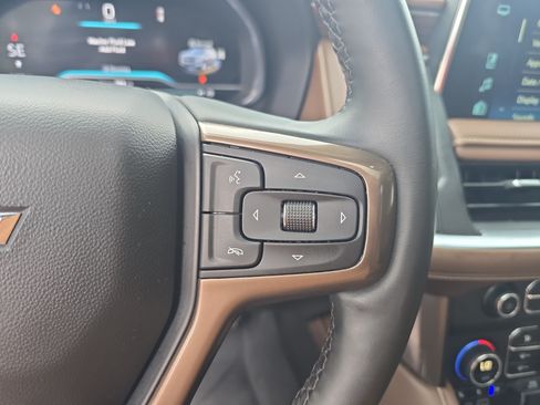 Used 2024 Chevrolet Suburban High Country AWD/4WD image 20