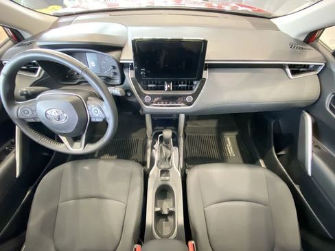 Used 2024 Toyota Corolla Cross LE AWD/4WD image 23