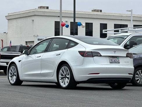 Used 2022 Tesla Model 3 Long Range AWD/4WD image 6