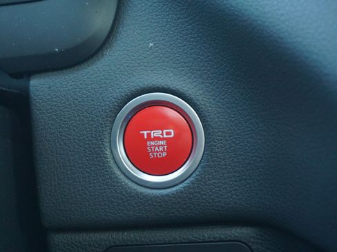 Used 2022 Toyota Tundra Limited image 13