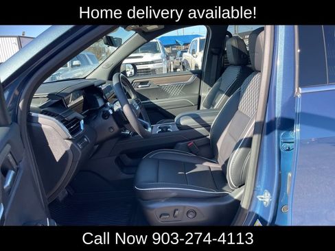 New 2026 GMC Acadia Denali w/ Super Cruise Package image 9