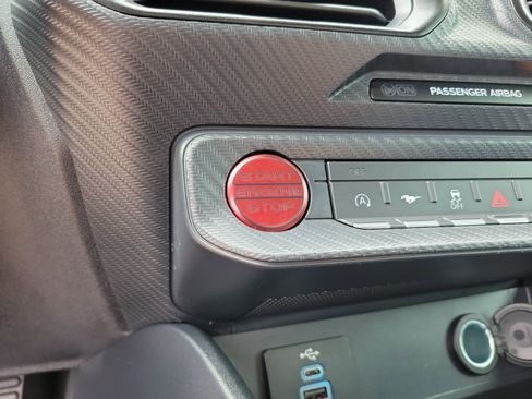 Used 2024 Ford Mustang Coupe RWD image 23