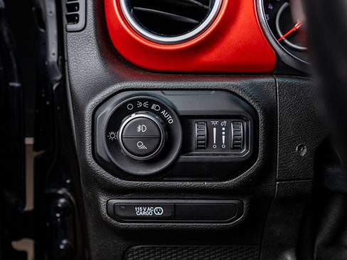 Used 2020 Jeep Gladiator Rubicon AWD/4WD image 21