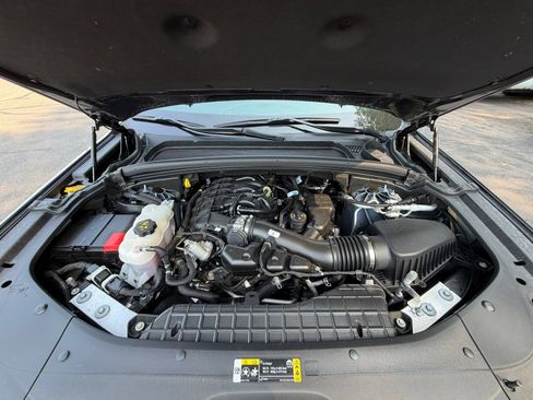 Used 2025 Jeep Grand Cherokee Altitude AWD/4WD image 44