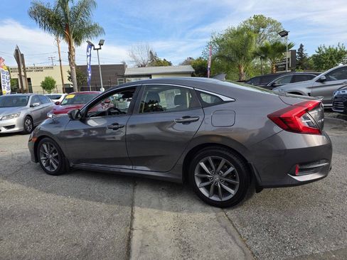 Used 2019 Honda Civic EX image 4
