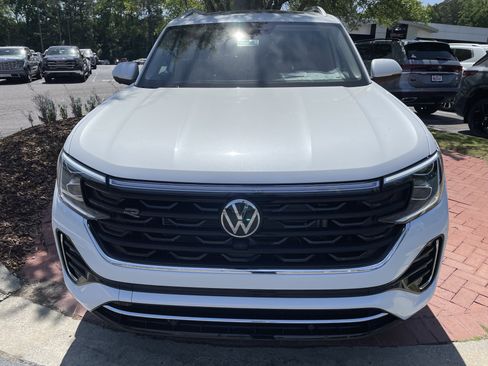 New 2026 Volkswagen Atlas SEL Premium R-Line AWD/4WD image 2
