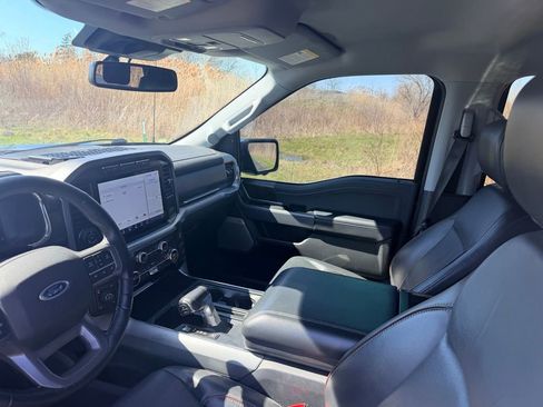 Used 2021 Ford F150 Lariat w/ Equipment Group 502A High image 5