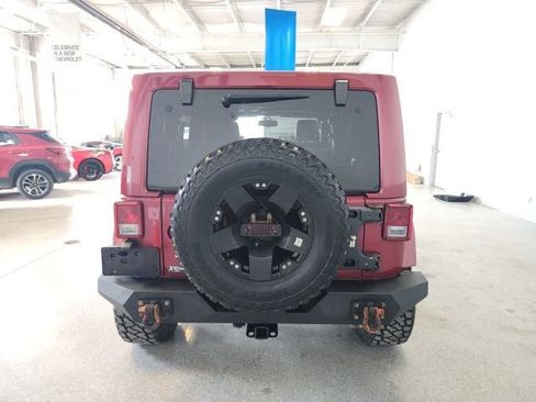 Used 2013 Jeep Wrangler Unlimited Sahara w/ Dual Top Group image 4