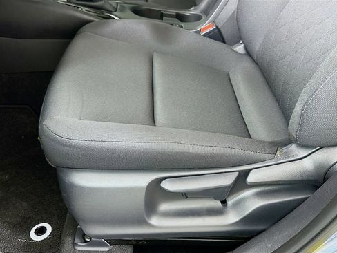 Used 2025 Toyota Corolla LE image 19